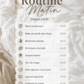 Femme en train de méditer le matin dans une atmosphère sereine