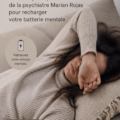 Femme prenant un moment de méditation pour recharger son esprit