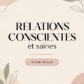 Femme souriante discutant avec une amie, représentant des relations saines et conscientes